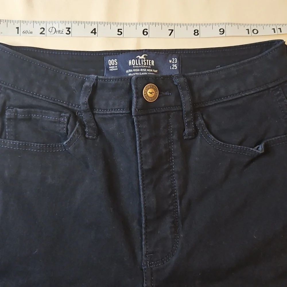 Hollister Dark Blue Ultra High Rise Mom Pant Size 23 Denim - Picture 5 of 6